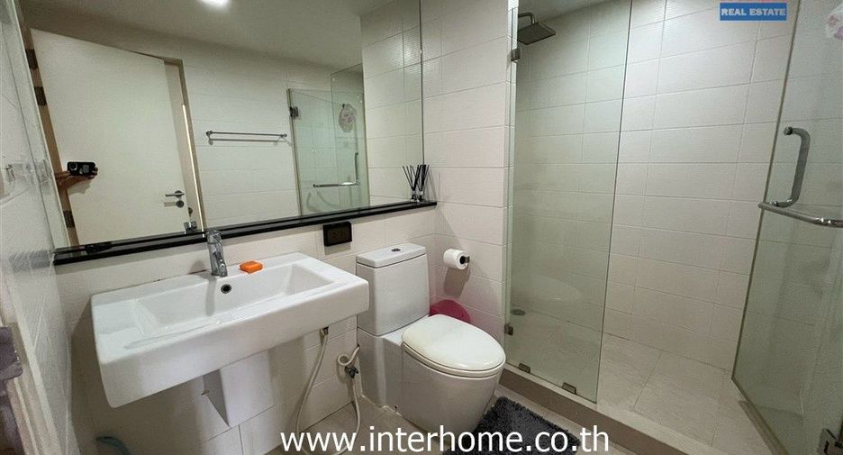 Wohnung zum Kauf mit 1 Zimmer in Bang Rak, Bangkok