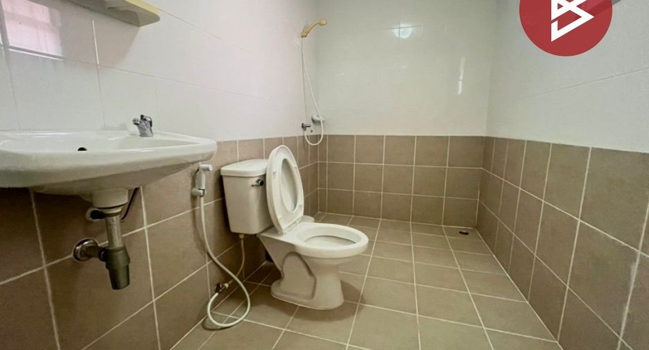 Haus zum Kauf mit 3 Zimmer in Si Racha, Chonburi