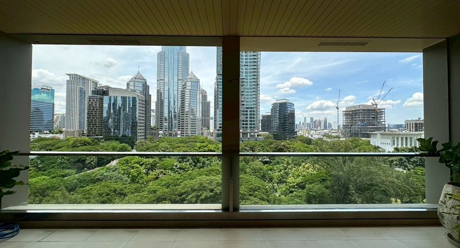 À louer 3 chambres condo à Pathum Wan, Bangkok
