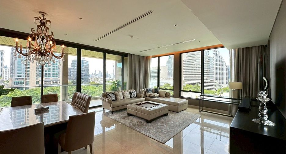 À louer 3 chambres condo à Pathum Wan, Bangkok
