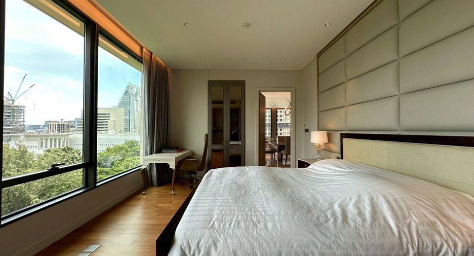 À louer 3 chambres condo à Pathum Wan, Bangkok