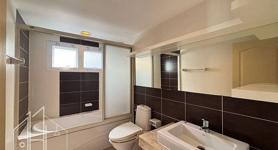 Condo en alquiler de 2 habitaciones en Watthana, Bangkok