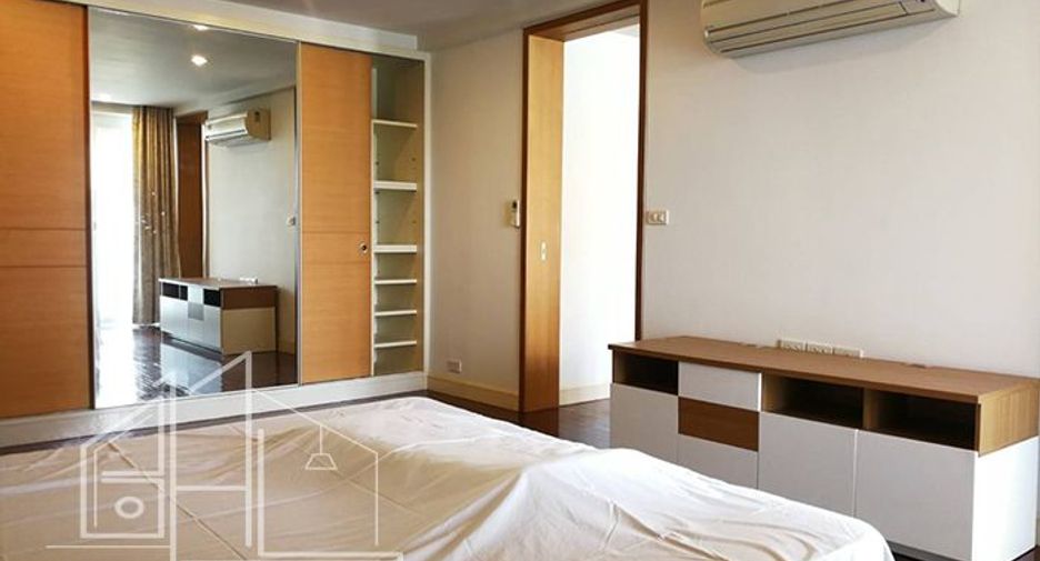 For rent 1 bed condo in Watthana, Bangkok