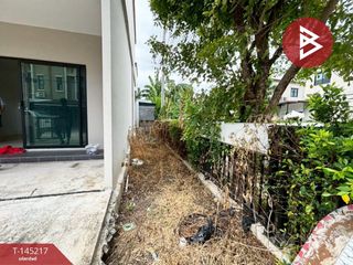 Casa adosada en venta de 3 habitaciones en Prawet, Bangkok