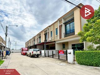 Casa adosada en venta de 3 habitaciones en Prawet, Bangkok