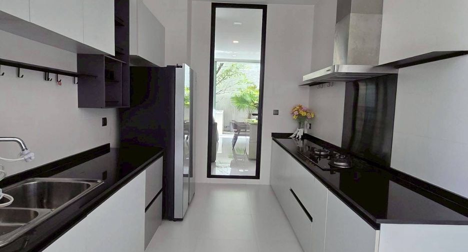 Casa en venta de 4 habitaciones en Bueng Kum, Bangkok