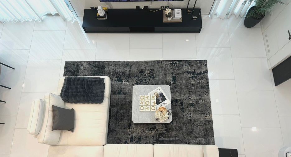 Casa en venta de 4 habitaciones en Bueng Kum, Bangkok