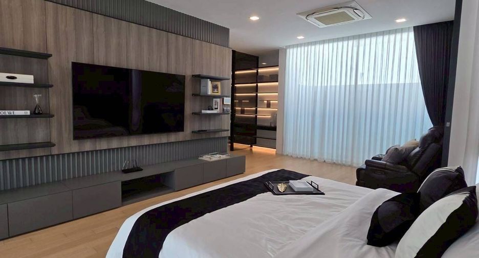 Casa en venta de 4 habitaciones en Bueng Kum, Bangkok