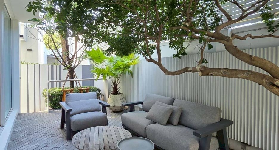 Casa en venta de 4 habitaciones en Bueng Kum, Bangkok