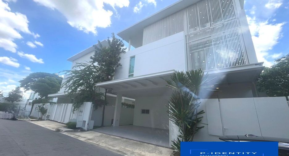 Casa en venta de 4 habitaciones en Bueng Kum, Bangkok