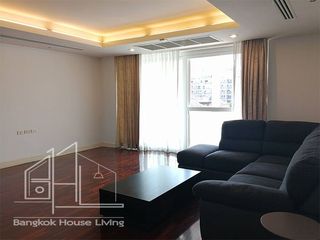 For rent 3 bedrooms condo in Watthana, Bangkok