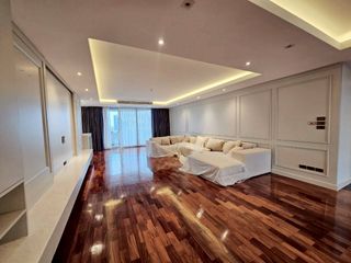 For rent 4 bedrooms condo in Watthana, Bangkok