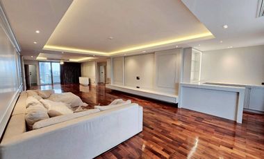 For rent 4 bedrooms condo in Watthana, Bangkok