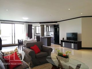 For rent 3 bedrooms condo in Watthana, Bangkok