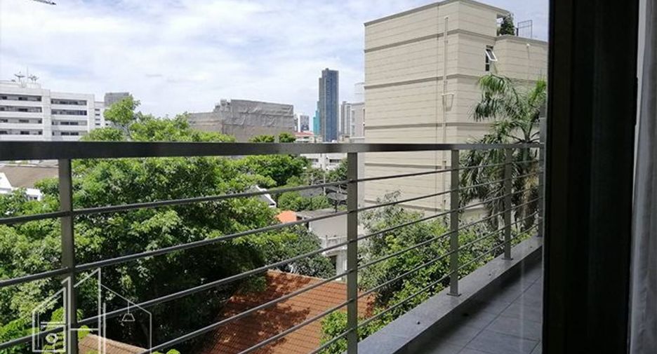 For rent 1 bed condo in Watthana, Bangkok