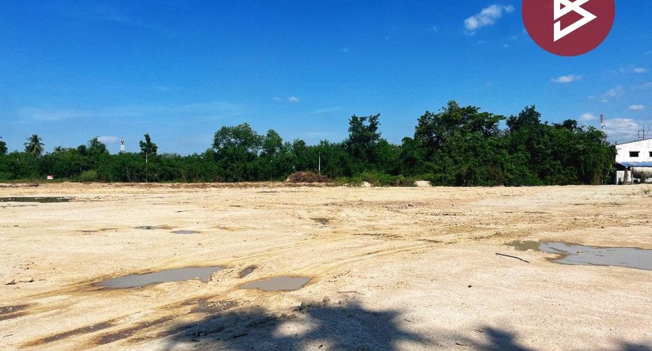For sale land in Nong Chang, Uthai Thani