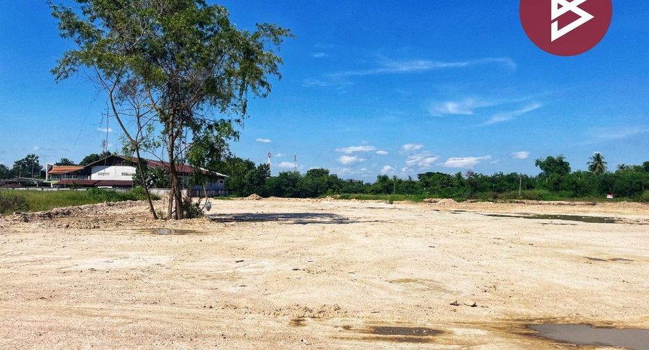 For sale land in Nong Chang, Uthai Thani