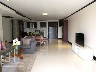 For rent 2 bedrooms apartment in Watthana, Bangkok