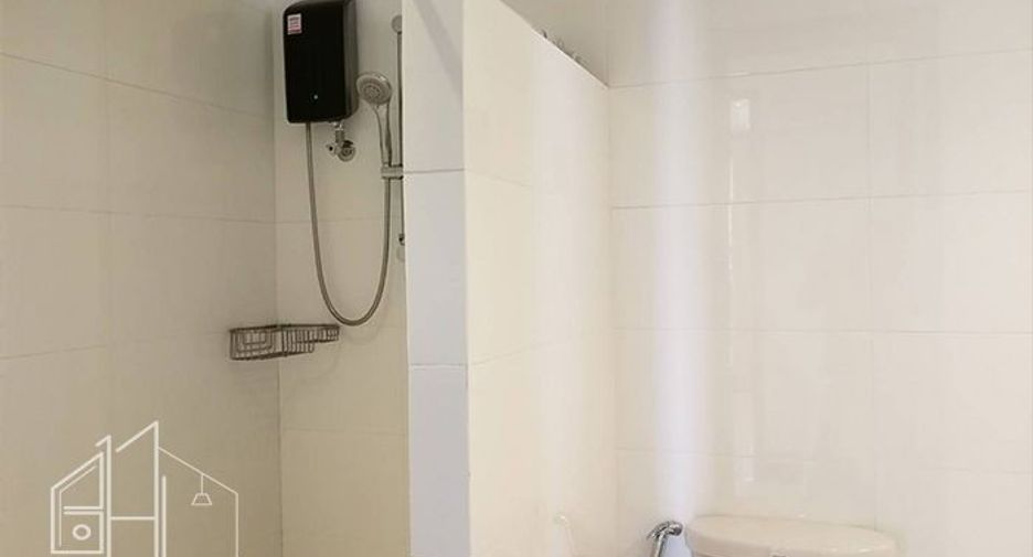 For rent 2 bedrooms apartment in Watthana, Bangkok
