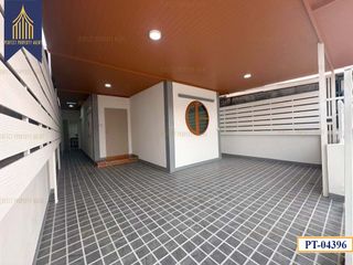 Casa adosada en venta de 2 habitaciones en Nong Chok, Bangkok