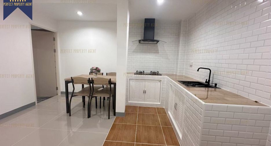 Casa adosada en venta de 2 habitaciones en Nong Chok, Bangkok