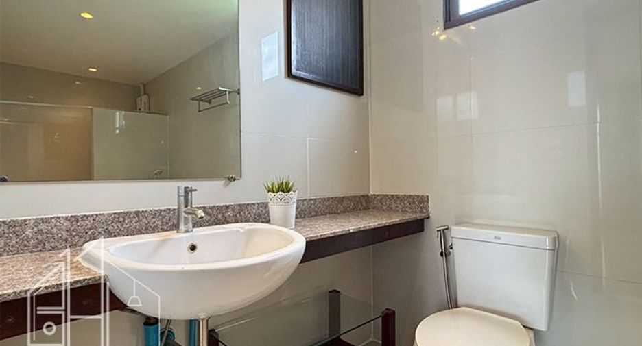 For rent 3 bedrooms condo in Watthana, Bangkok