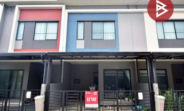 Reihenhaus zum Kauf mit 3 Zimmer in Phra Samut Chedi, Samut Prakan