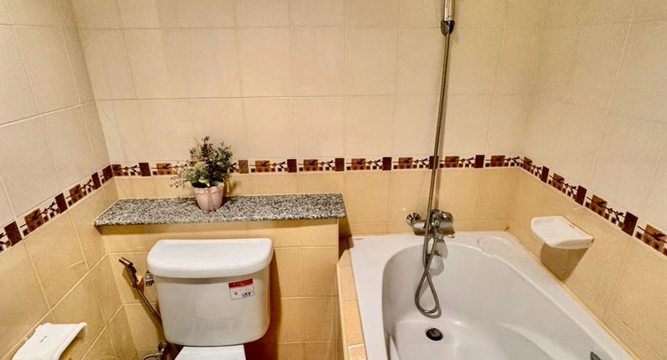 For rent 1 bed condo in Si Racha, Chonburi