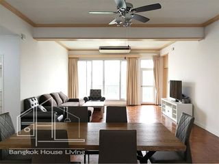 Apartment zur Miete mit 3 Zimmer in Watthana, Bangkok