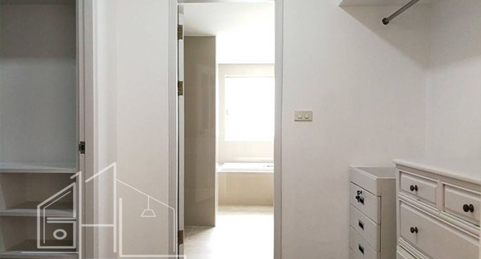 Apartment zur Miete mit 3 Zimmer in Watthana, Bangkok