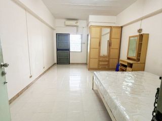 For sale 1 bed condo in Mueang Samut Prakan, Samut Prakan