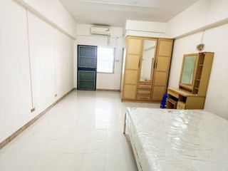 For sale 1 bed condo in Mueang Samut Prakan, Samut Prakan