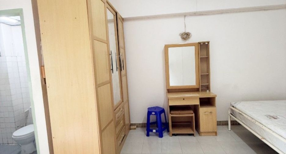 For sale 1 bed condo in Mueang Samut Prakan, Samut Prakan