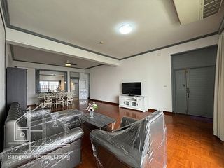 Condo en alquiler de 3 habitaciones en Watthana, Bangkok