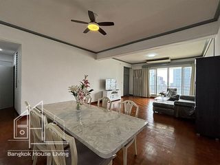 Condo en alquiler de 3 habitaciones en Watthana, Bangkok