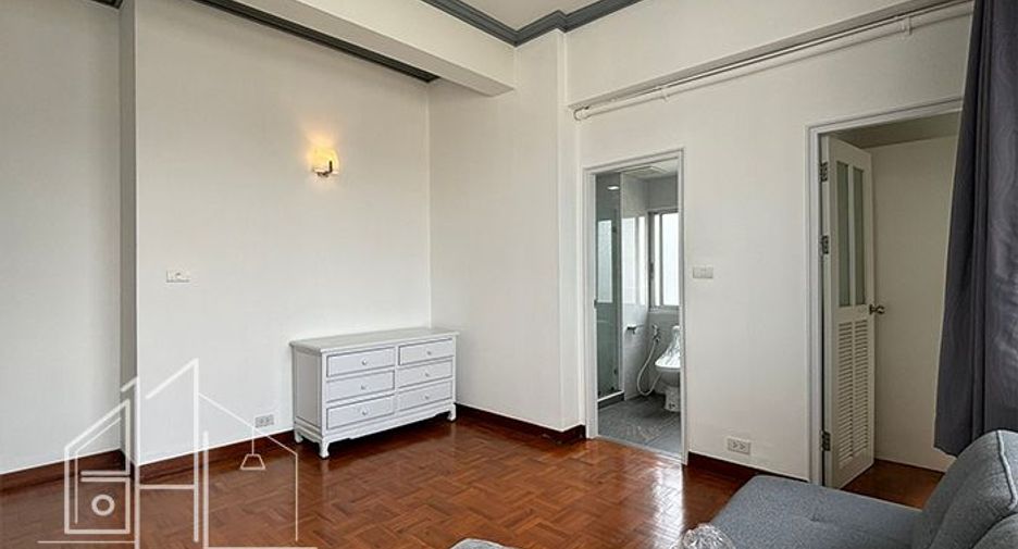 Wohnung zur Miete mit 3 Zimmer in Watthana, Bangkok