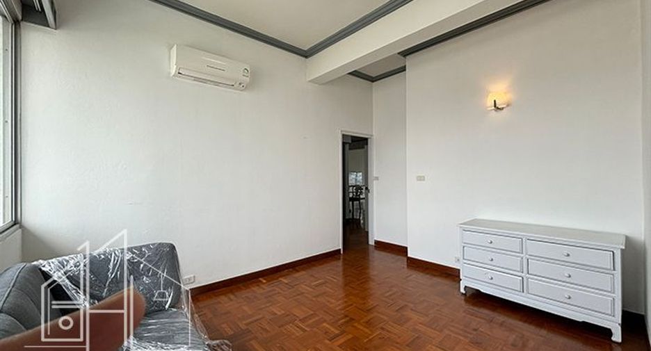 Wohnung zur Miete mit 3 Zimmer in Watthana, Bangkok