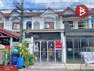 For sale 2 bedrooms townhouse in Mueang Samut Prakan, Samut Prakan
