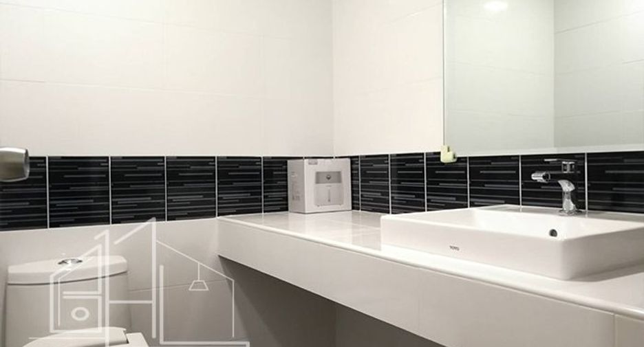 Apartment zur Miete mit 3 Zimmer in Watthana, Bangkok