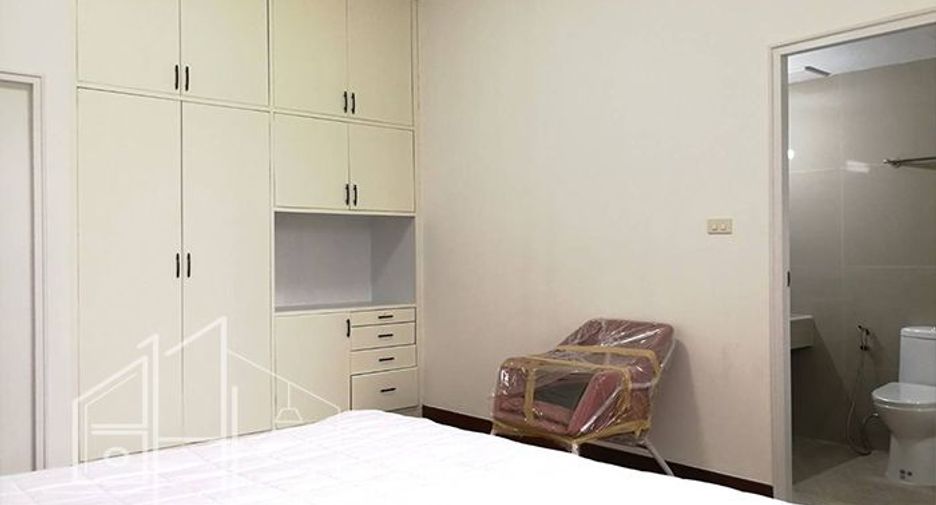 Apartment zur Miete mit 3 Zimmer in Watthana, Bangkok