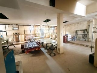 Gewerbefläche zum Kauf mit 4 Zimmer in Din Daeng, Bangkok