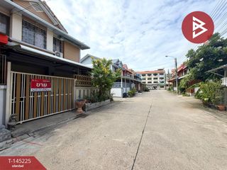 Casa adosada en venta de 3 habitaciones en Thung Khru, Bangkok