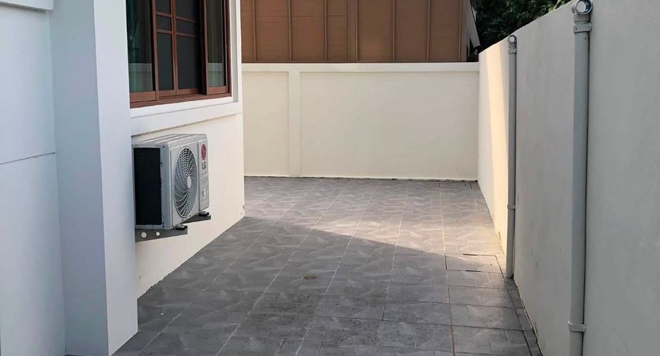 Casa en alquiler y en venta de 4 habitaciones en Mae Rim, Chiang Mai
