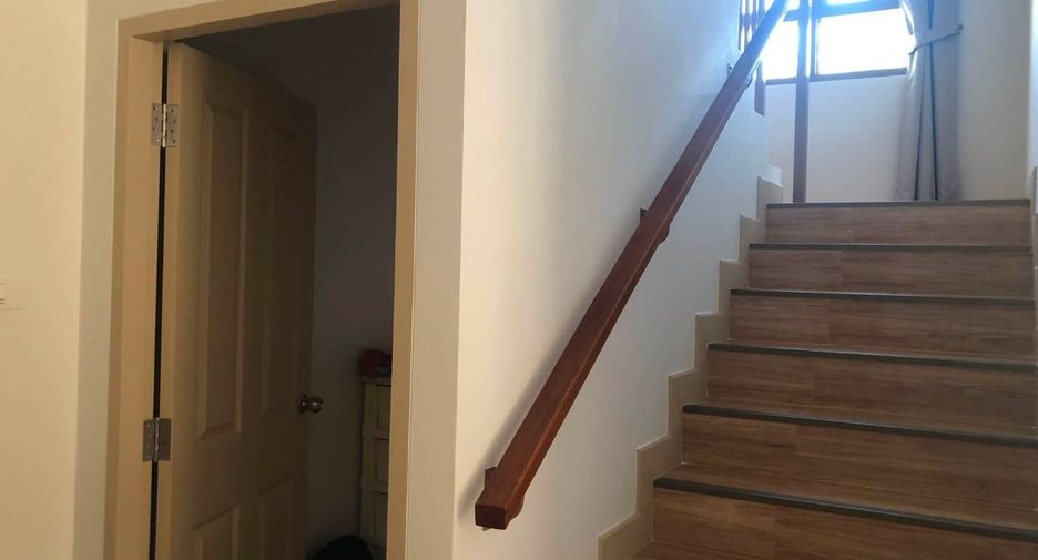 Casa en alquiler y en venta de 4 habitaciones en Mae Rim, Chiang Mai
