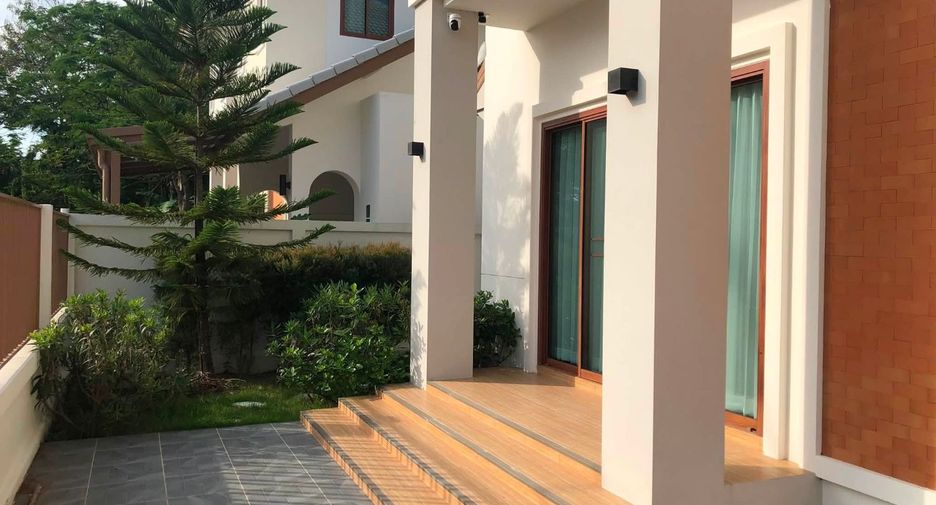 Casa en alquiler y en venta de 4 habitaciones en Mae Rim, Chiang Mai