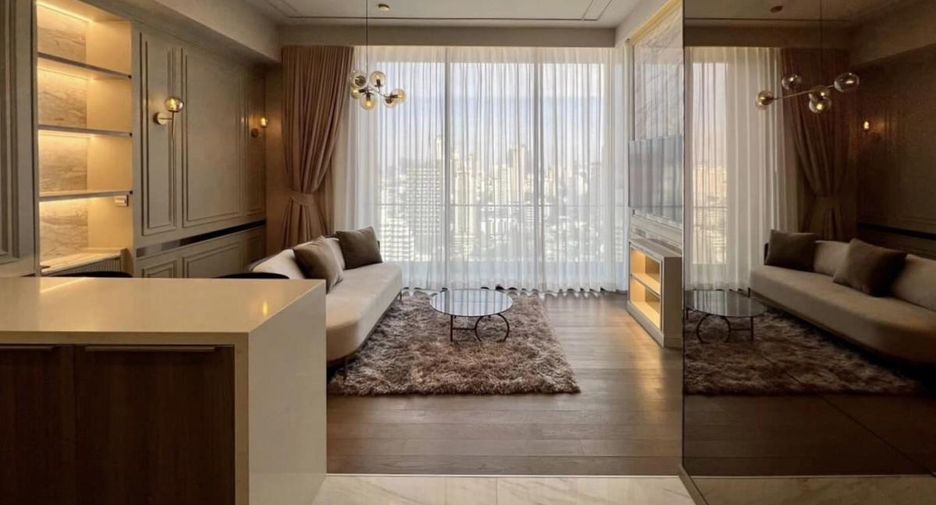 For rent and for sale 1 bed apartment in Khlong Toei, Bangkok