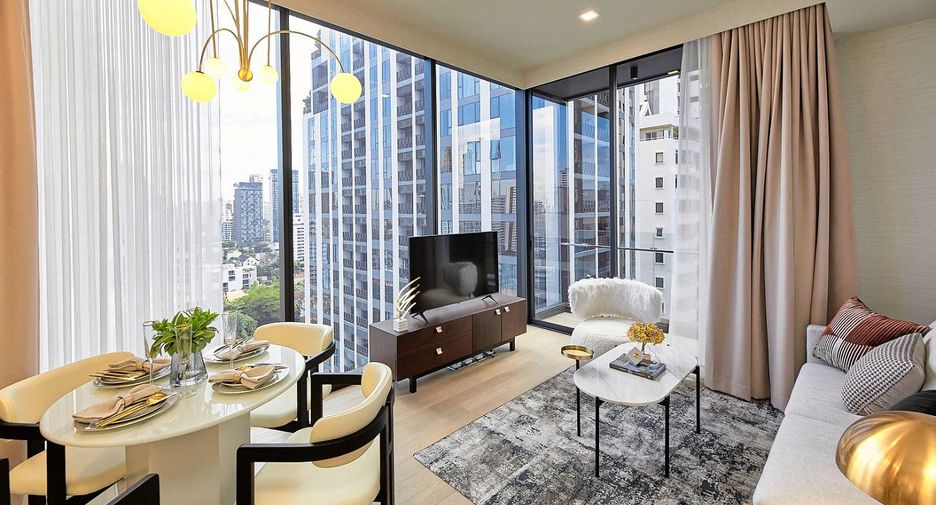 For rent 2 bedrooms apartment in Khlong Toei, Bangkok