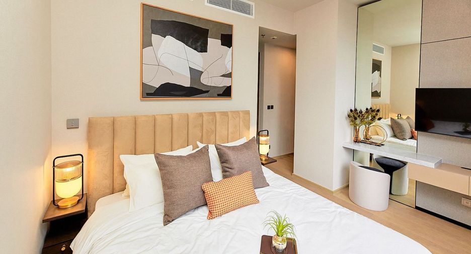 For rent 2 bedrooms apartment in Khlong Toei, Bangkok