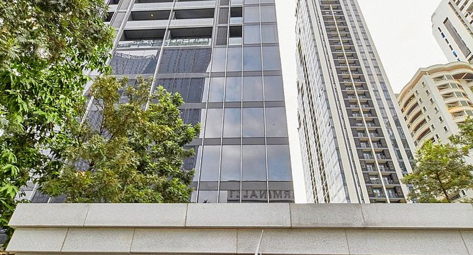 For rent 2 bedrooms apartment in Khlong Toei, Bangkok
