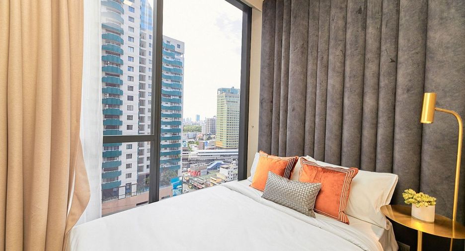 For rent 2 bedrooms apartment in Khlong Toei, Bangkok